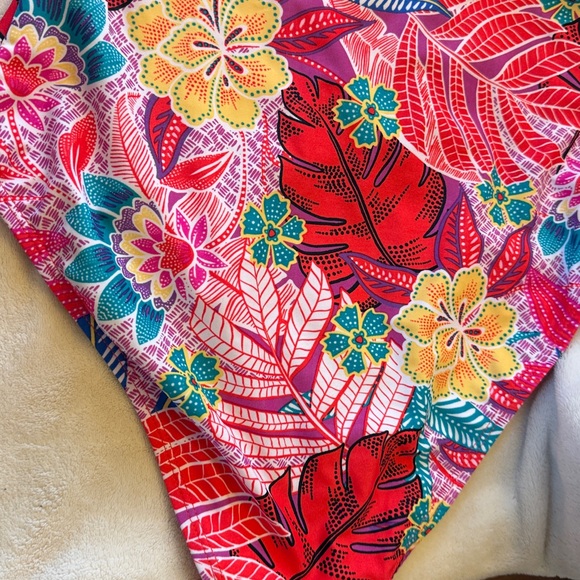 Caribbean Joe NWOT Hawaiian Floral Bathing Suit - Picture 5 of 5